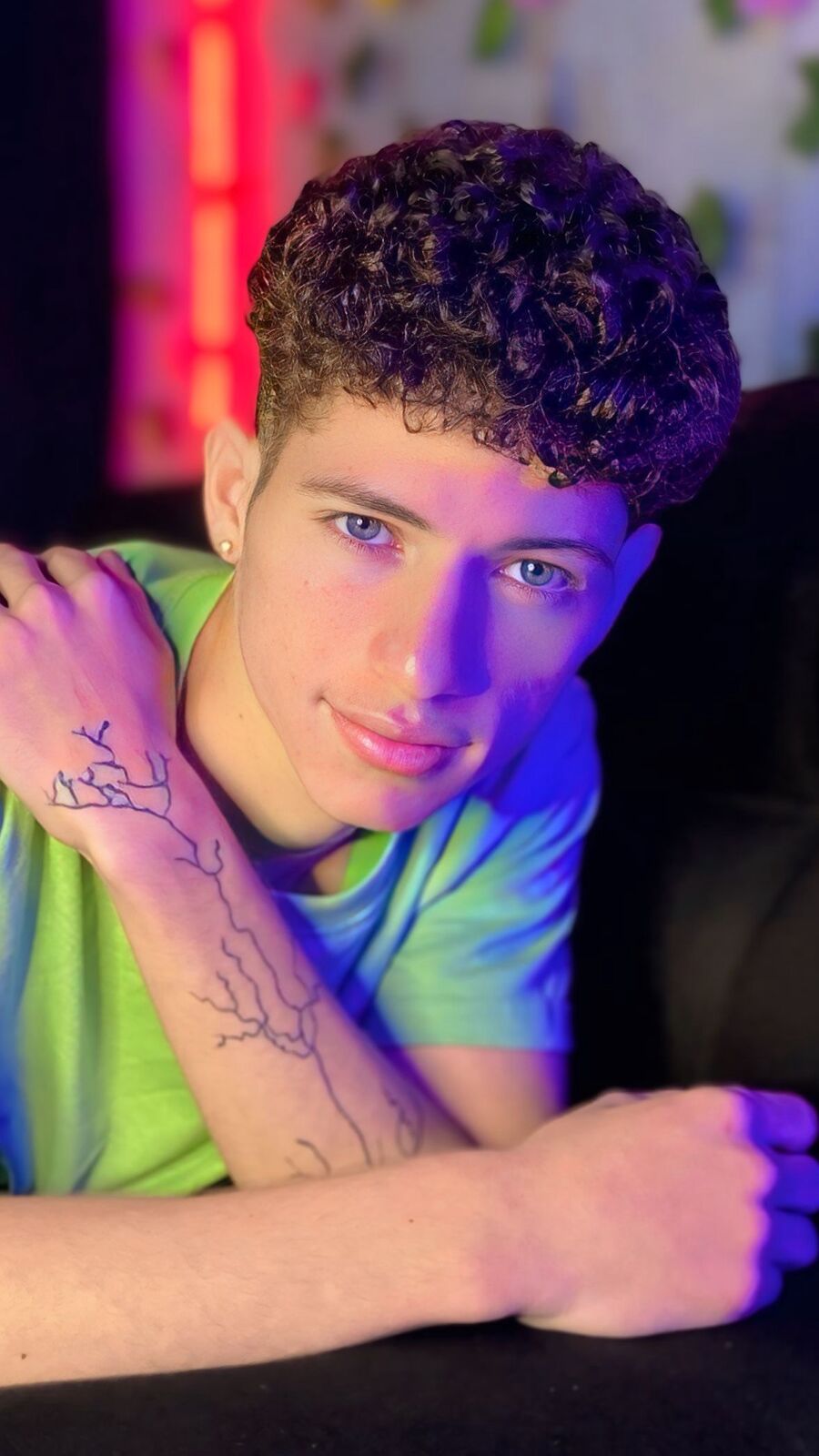 MattiaDubois erotic portrait