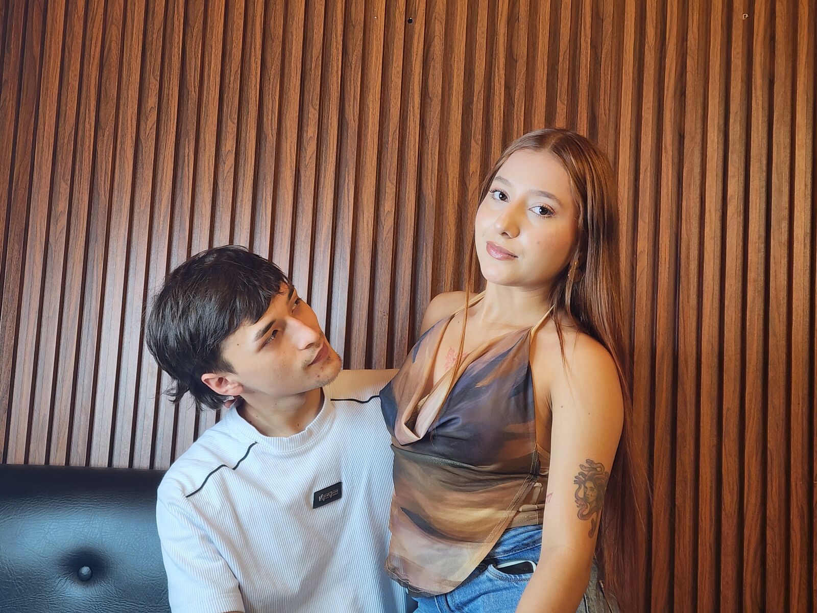 Live cam for GabbieAndVince