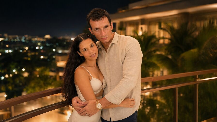 Watch CindyAndThomas live on Screencamera
