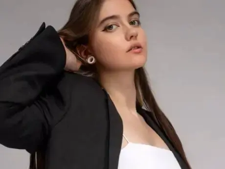 Chat with MilaCarters