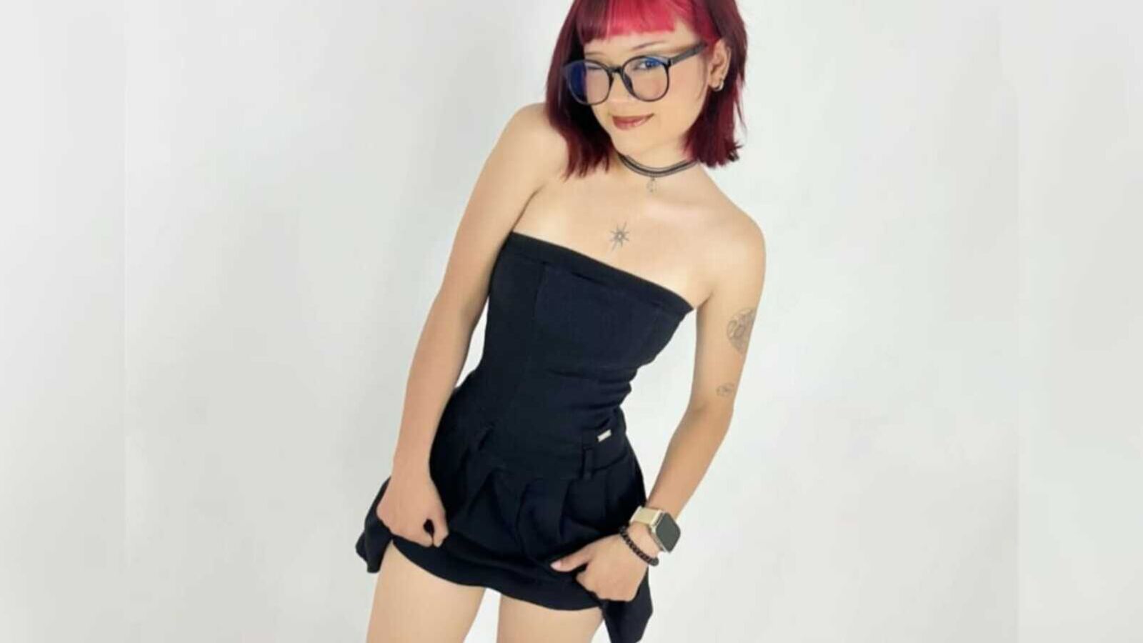 LizzRosse erotic portrait