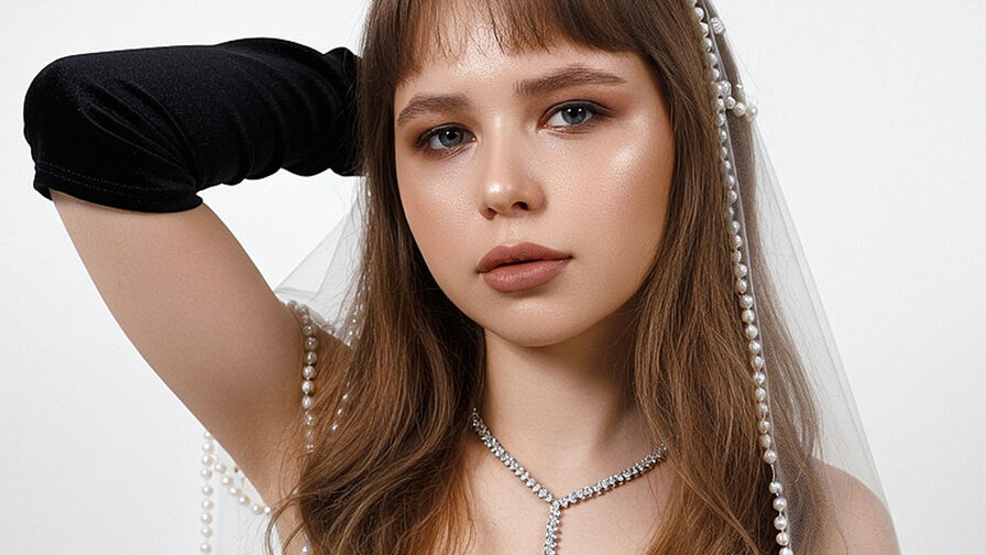 LeonaHowell's live cam