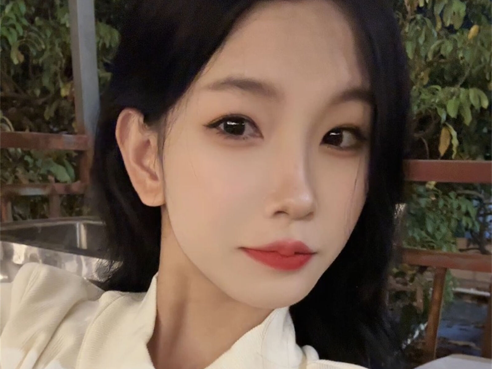 Live cam for LianaWuy