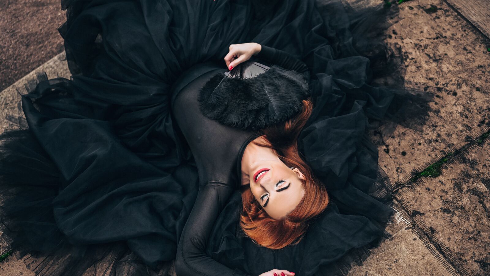 JessicaLlo erotic portrait