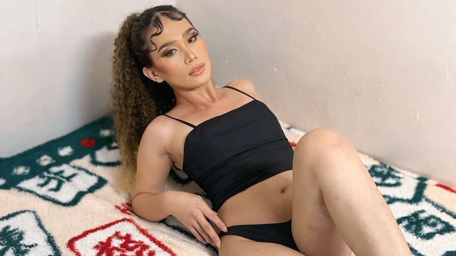 Watch EllieWhitmore live on Hundesider