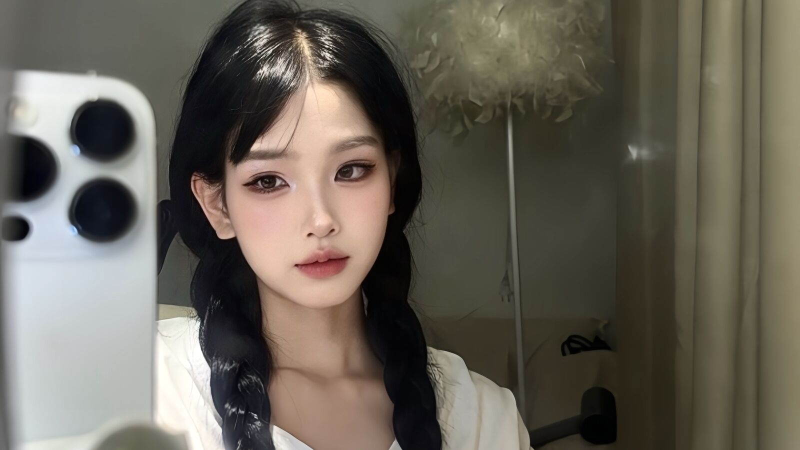 LianaWu erotic portrait