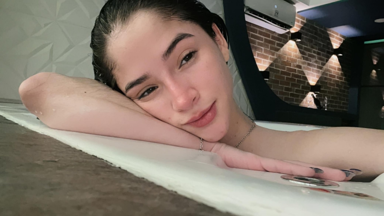 CamilaMalkovich glamour portrait