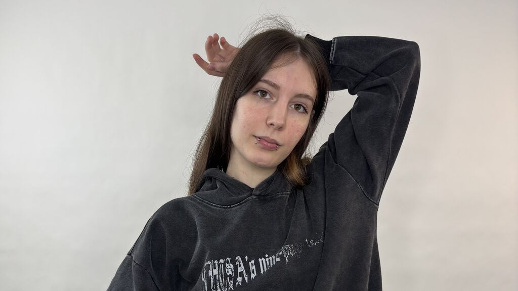 Watch KeciaDellacioppa from LiveJasmin on GirlsOfJasmin