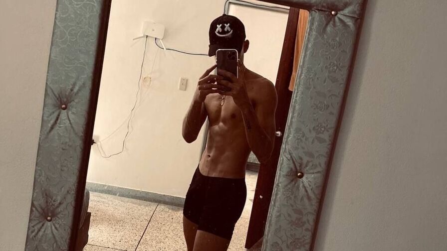 Watch StivenGil live on Hundesider