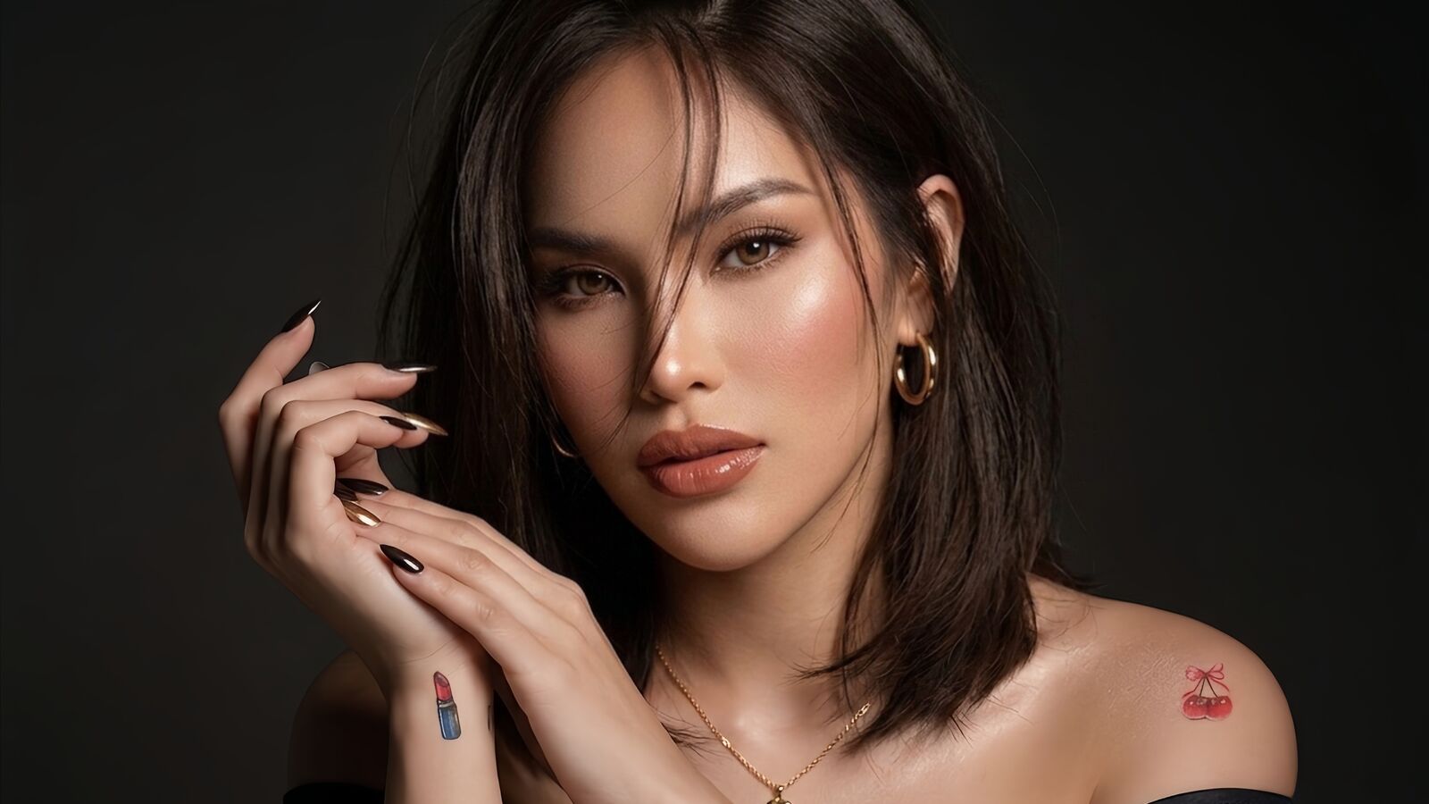 ChandriaDiamond erotic portrait