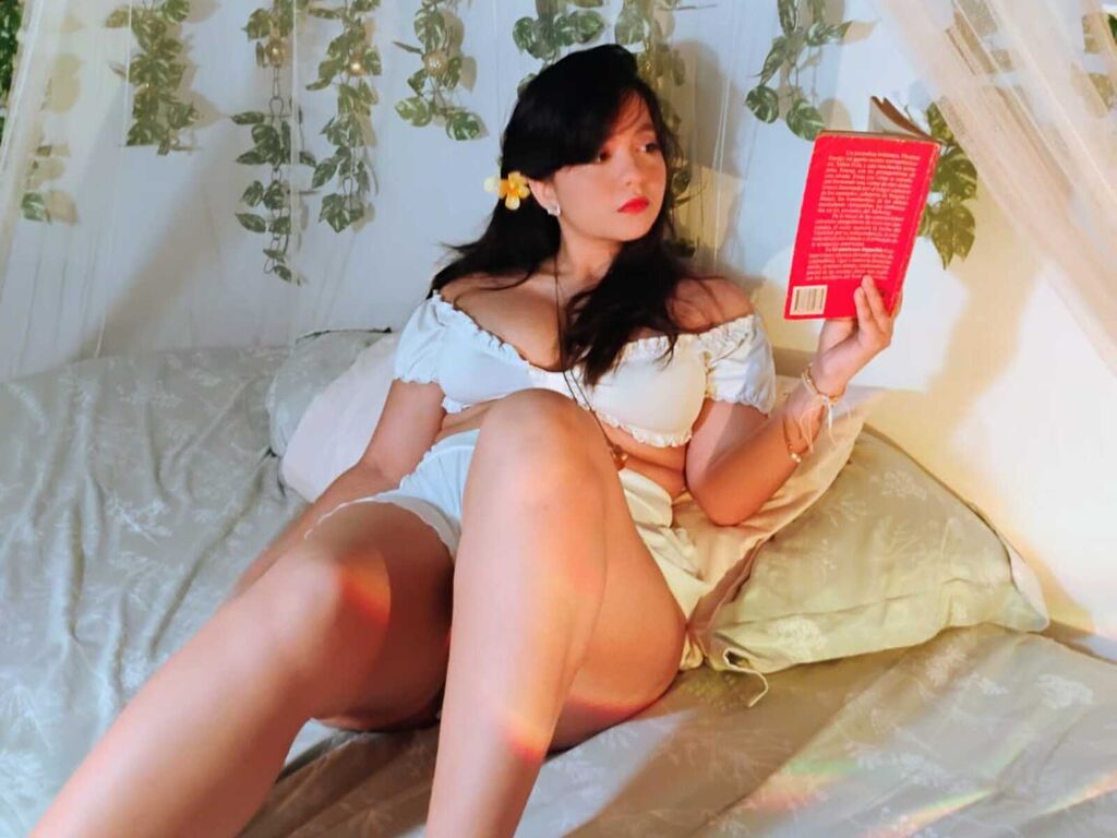 webcam model FlorynCottonn from Web Night Cam webcam model FlorynCottonn from Web Night Cam