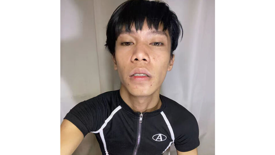 See KaitoMori’s Cam Show Now