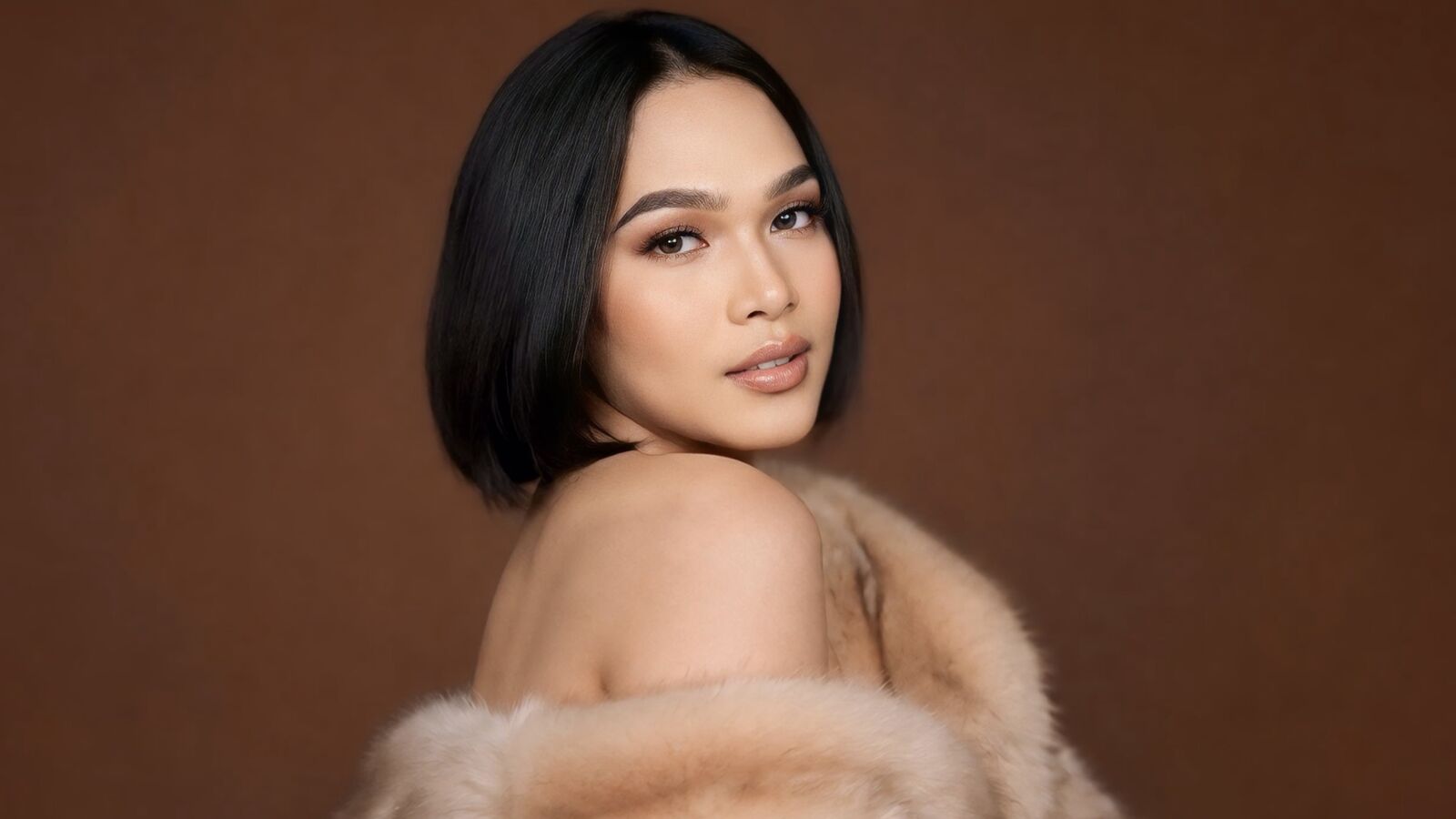 StellaLauren erotic portrait