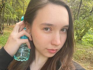 SuzanneVega Porn Show