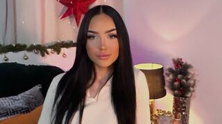 Free Nude LauraDeluxe