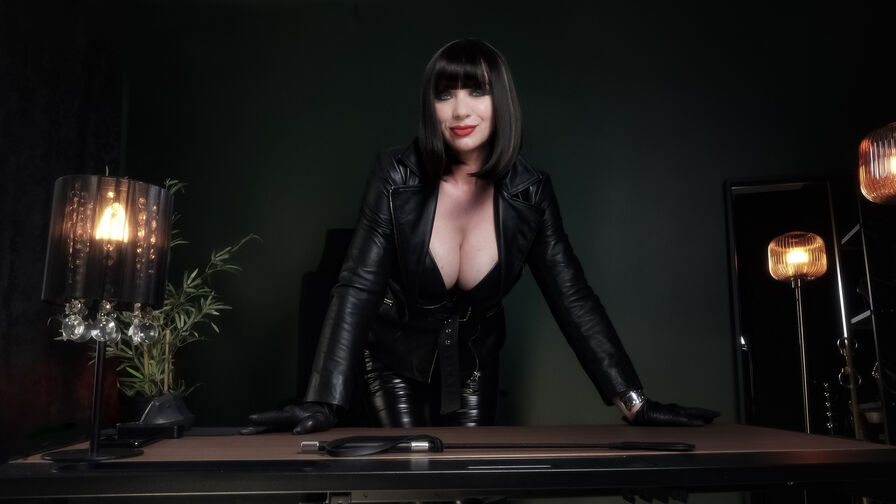Watch MelanyaQuin live on Japannudes