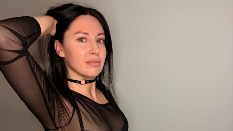 Watch MiaCoffin live on Screencamera
