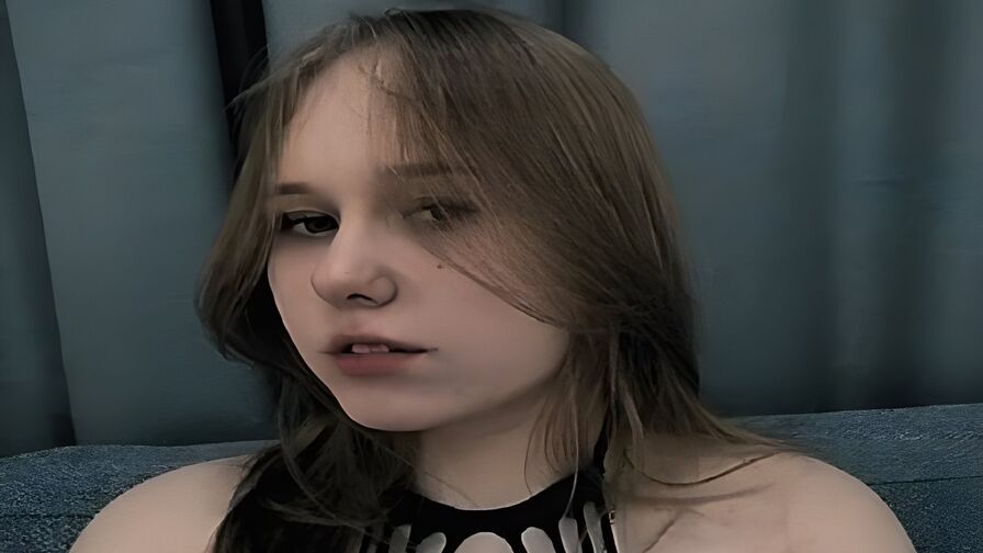 VinelleErle's live cam