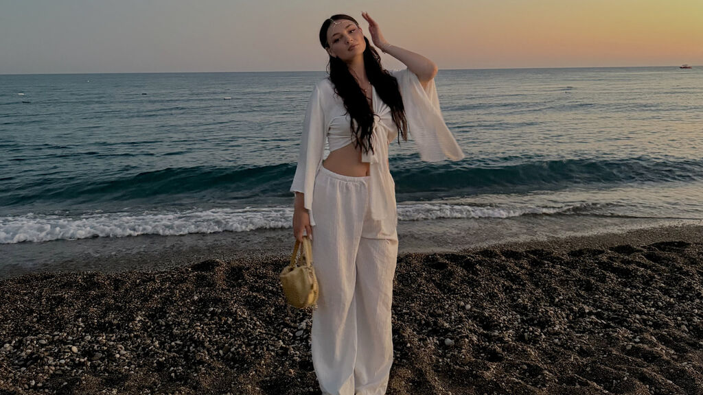 LianaHart cover