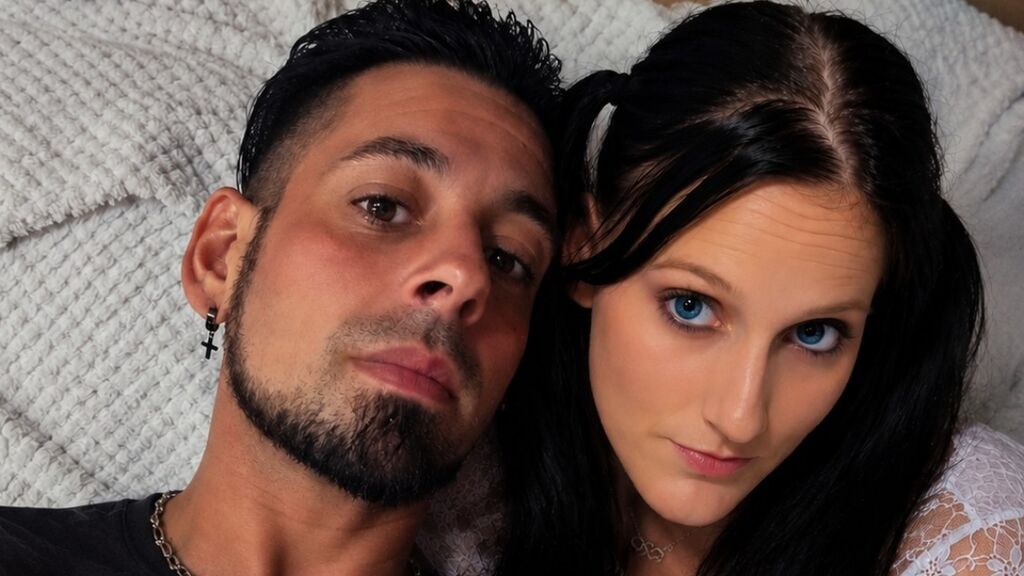 Live Chat with RiccoAndNina on LiveJasmin