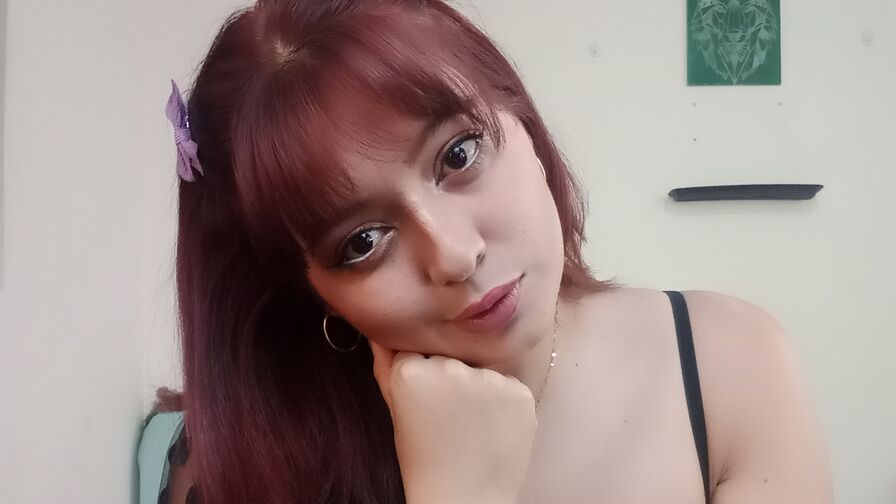 Join MashaSoll for Exclusive Live Webcam