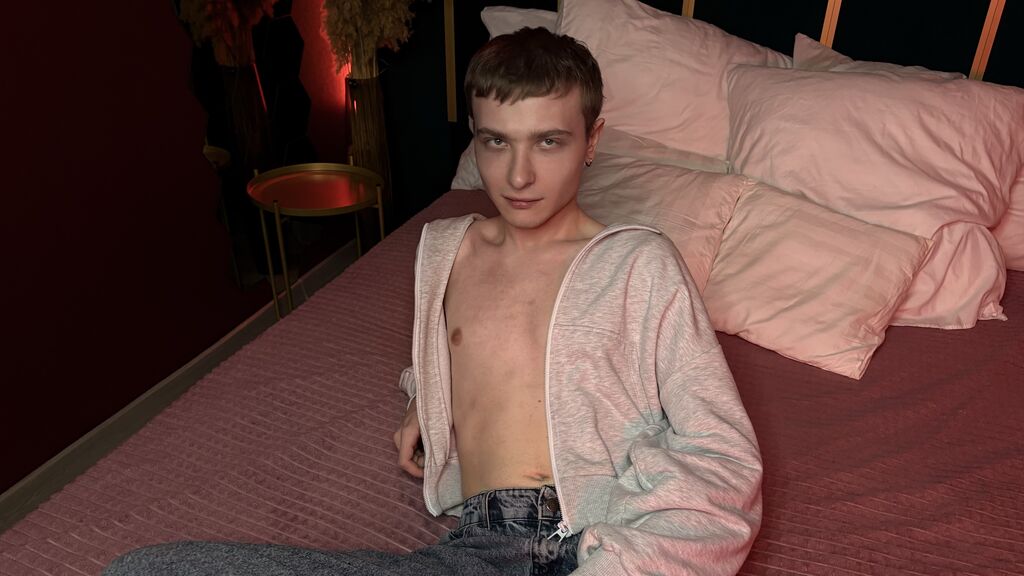 EmmitBarker Live Cam on LiveJasmin