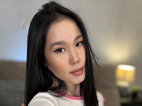 Chat with UkkiLiu