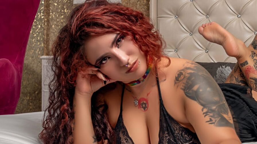 RavenCrown Webcam Nude Show - Artbyalee