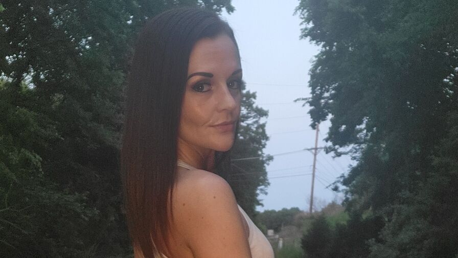 Watch CandieLane live on The Edge Private