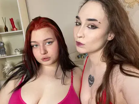 Chat with JulianaAndTayte