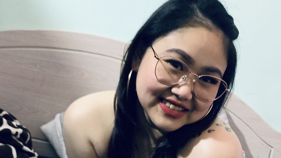 See AbigailPent’s Cam Show Now