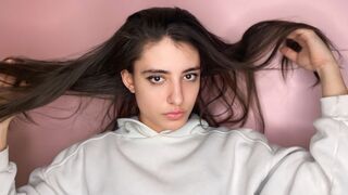 Free Nude MarianaSechler