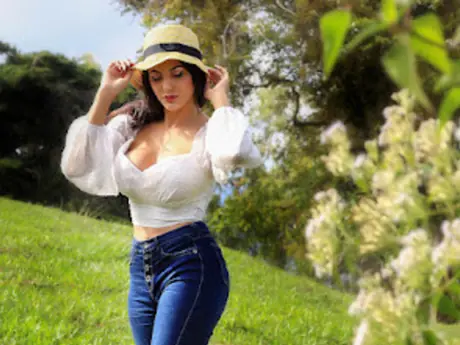 Chat with ThanaRouge