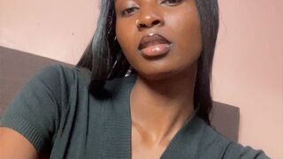 Kostenlos Nackt DerbyLaila