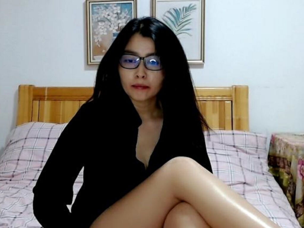 LinaZhang webcam show