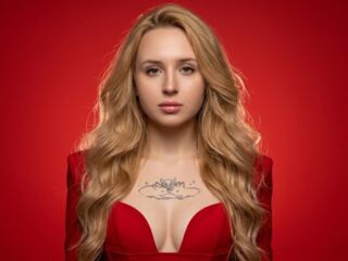 LindsayLincoln Porn Show