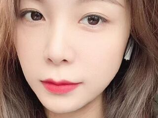 chatroom nude AhJing