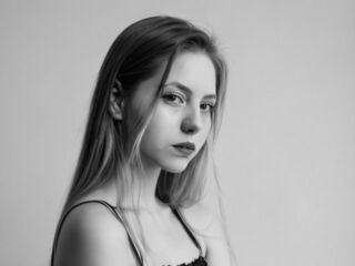 LizbethBulmer Live Cam Model