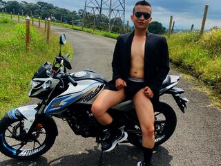 naked live sex MaxCol