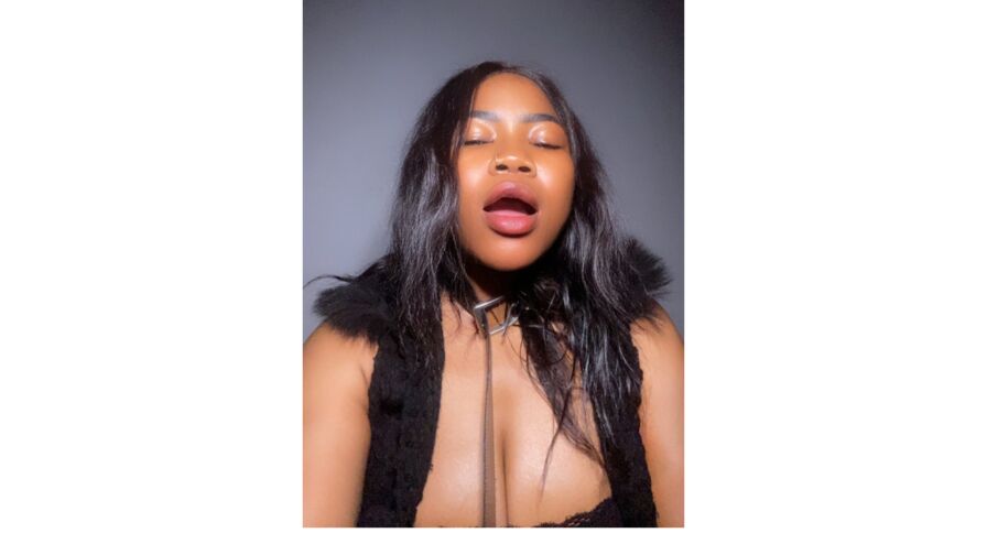 JuneJay Amateur Masturbating