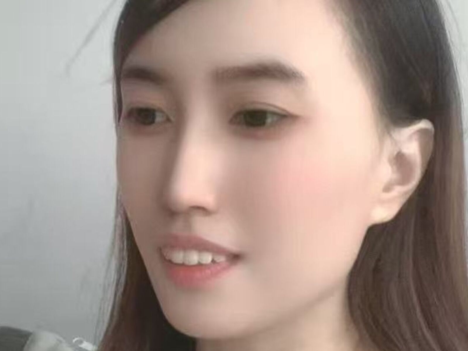 Live cam for MengyinggYe