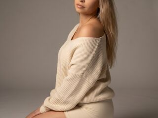 EmmaRobertson]
