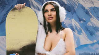 Free Nude AdrianaTores