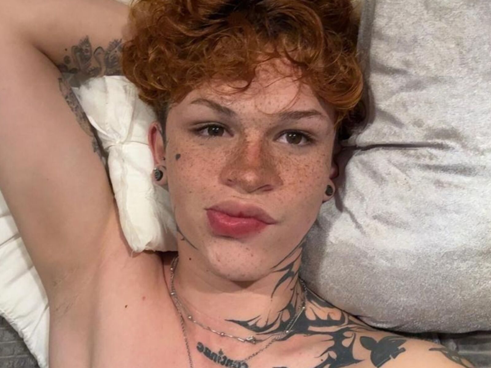 Live cam for AndrewWolfman
