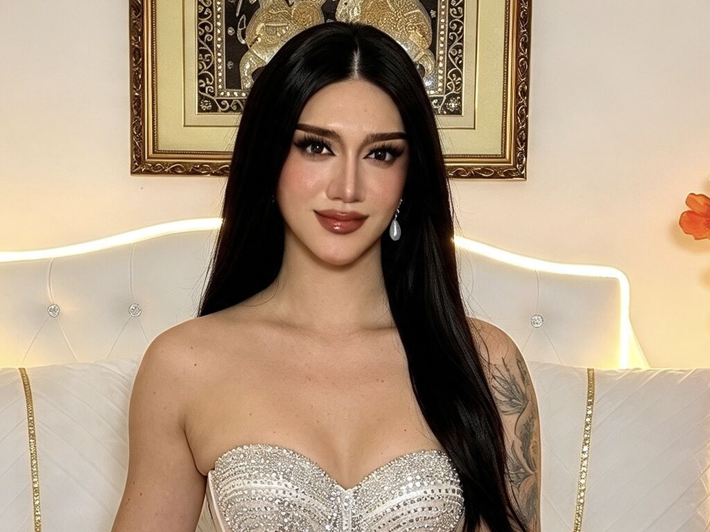 MonicaElaris webcam model profile image