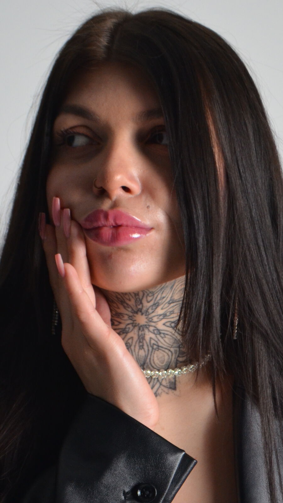 AlexaAlexandre glamour portrait