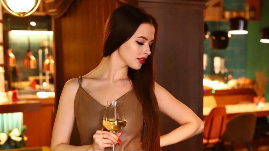 GwenBellas online cam on GirlsOfJasmin