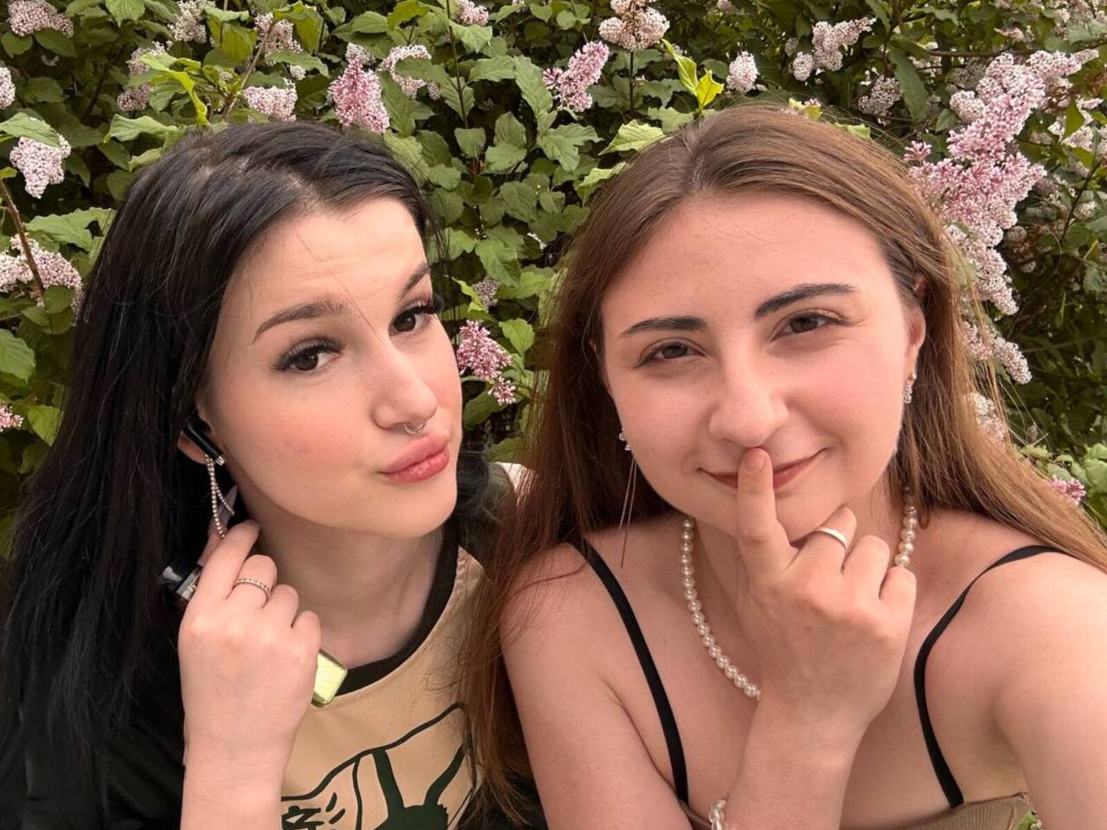 Live cam for AftonAndTomika