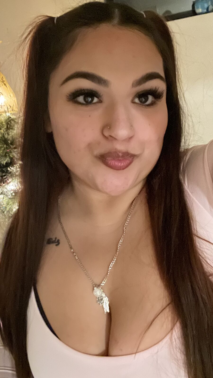 Sweetievee erotic portrait