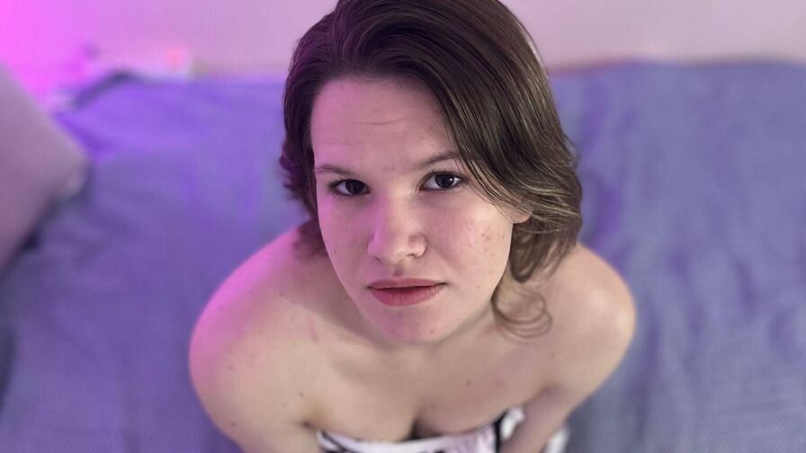 See LexiGranger’s Cam Show Now
